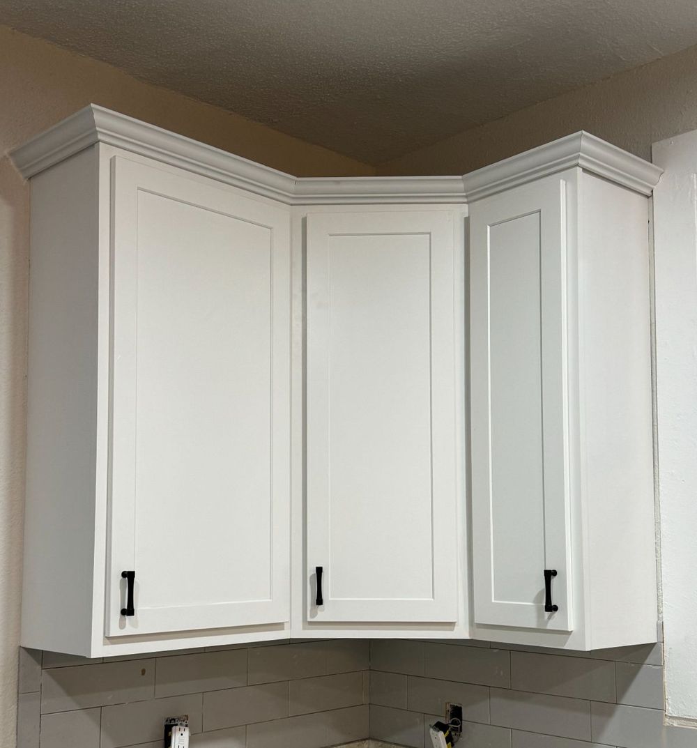Cabinet & crown molding