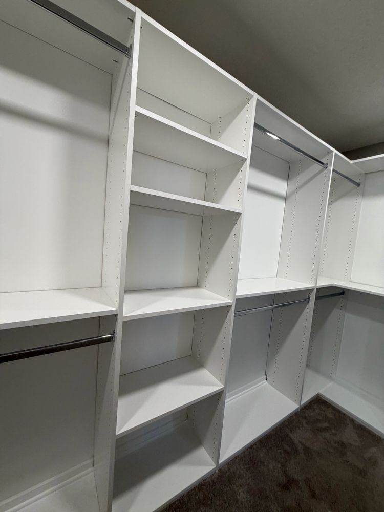 Custom walk-in closet system